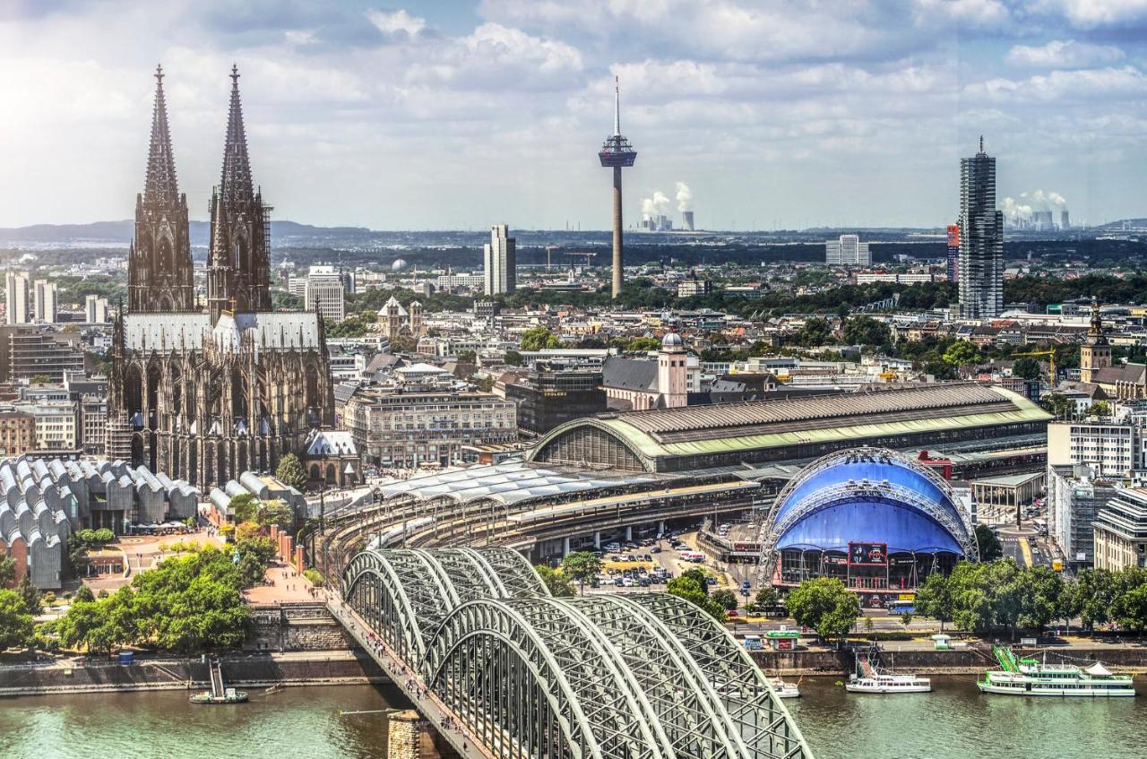 Hotel Express Cologne By Ihg 3*