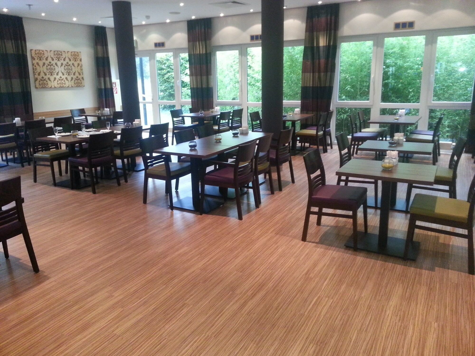 Hotel Express Cologne By Ihg 3*